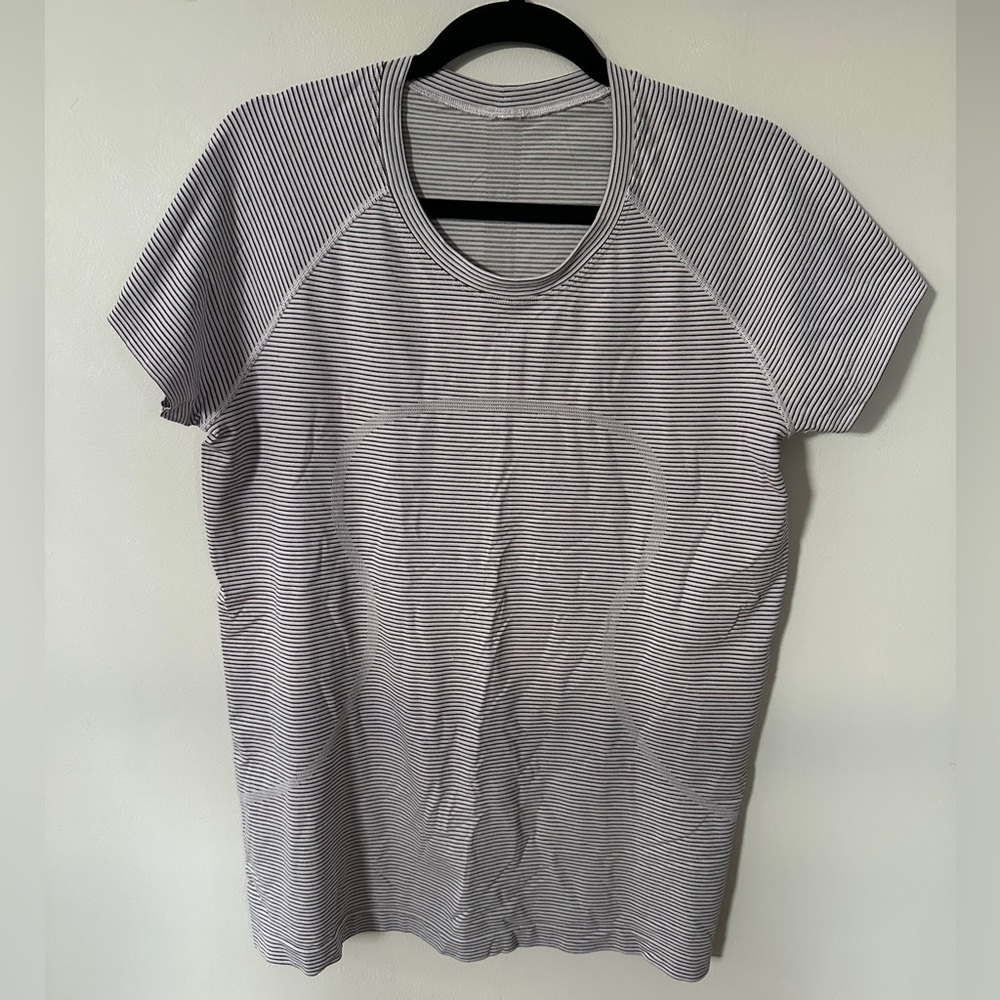 Lululemon Swiftly short sleeve t-shirt black white stripes 14